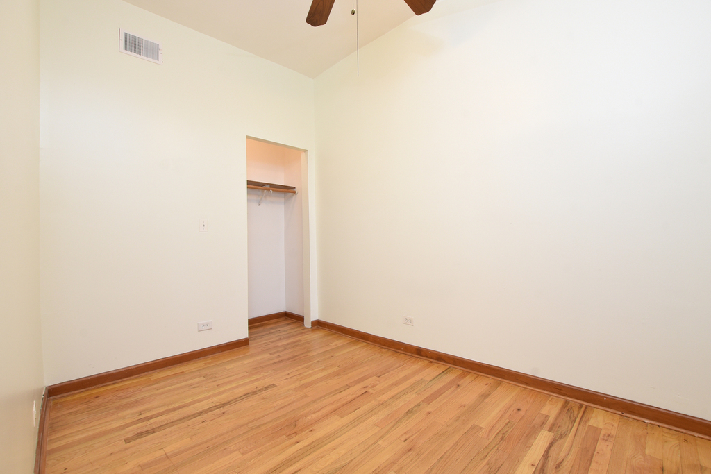 2112 North California Avenue - Photo 14