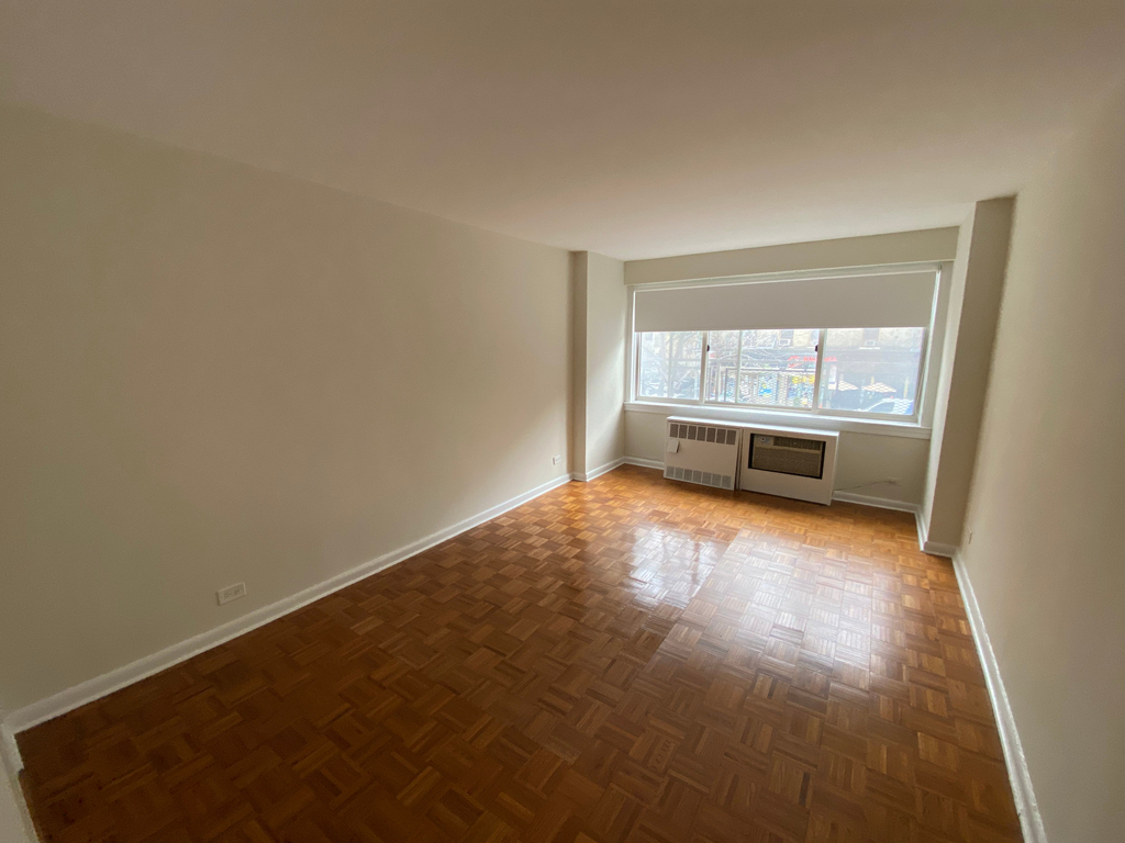 360 East 65 Street - Photo 8