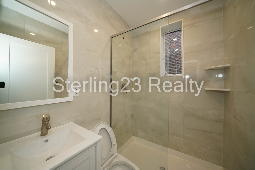 28-17 Astoria Boulevard - Photo 6