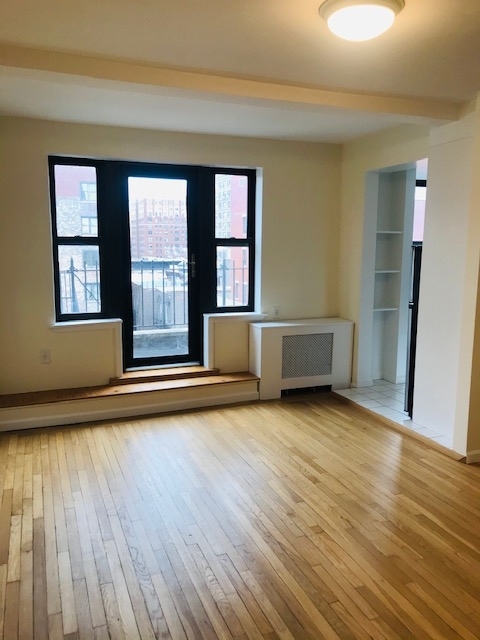 850 Amsterdam Avenue - Photo 1