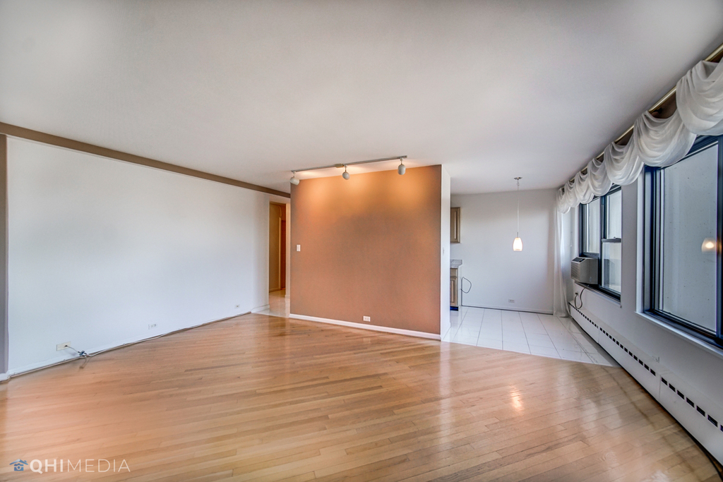 3410 North Lake Shore Drive - Photo 2