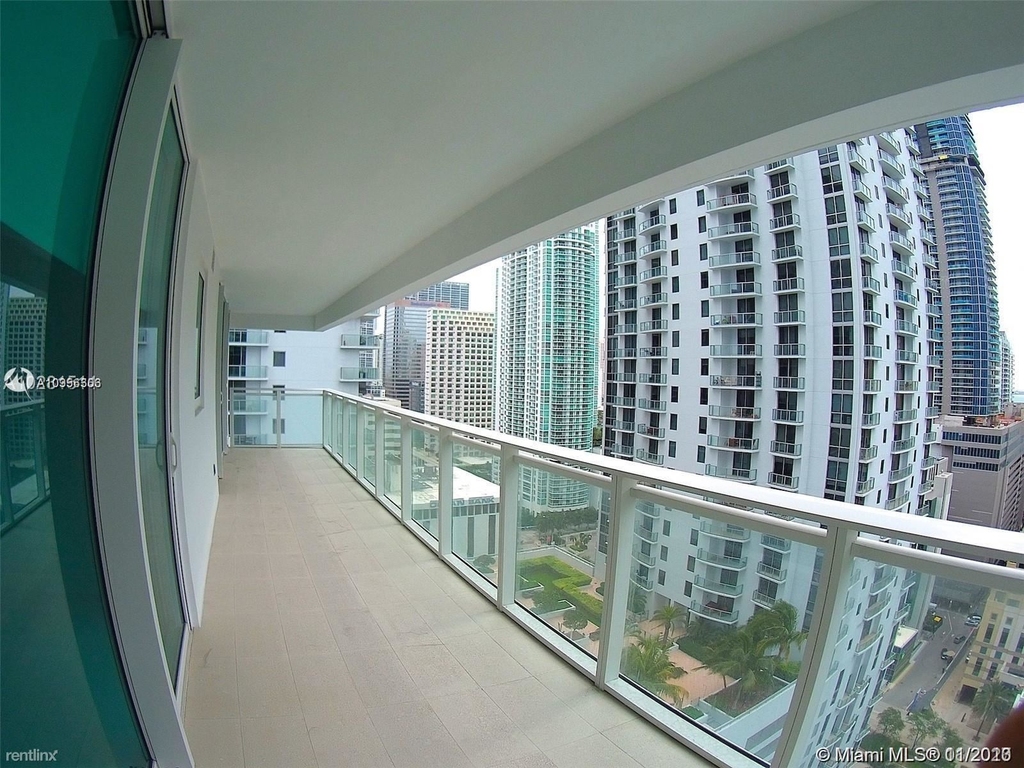 1080 Brickell Ave - Photo 13