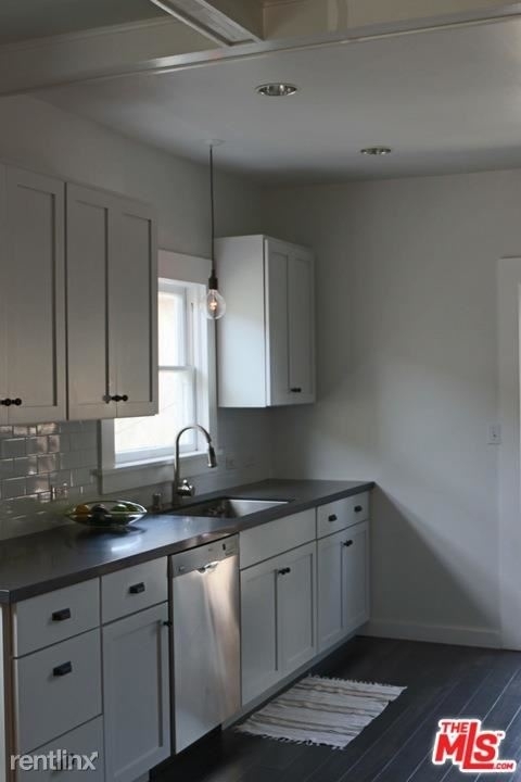 127 Brooks Ave # 1/2 - Photo 7