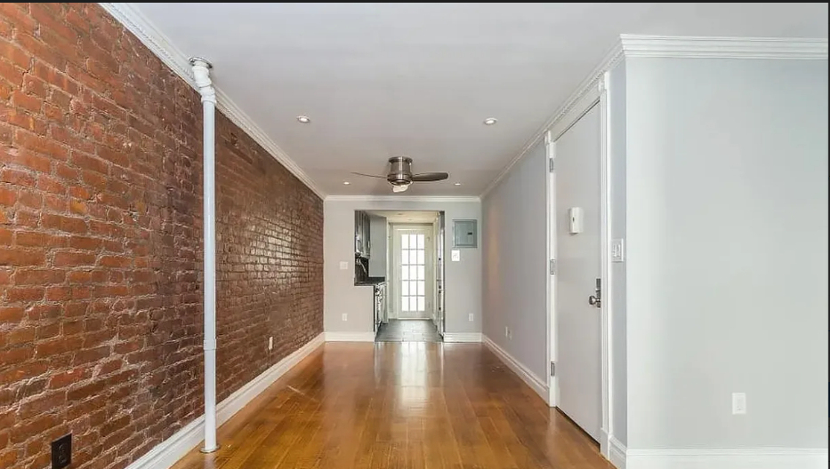 102 East 7th Street - Photo 0