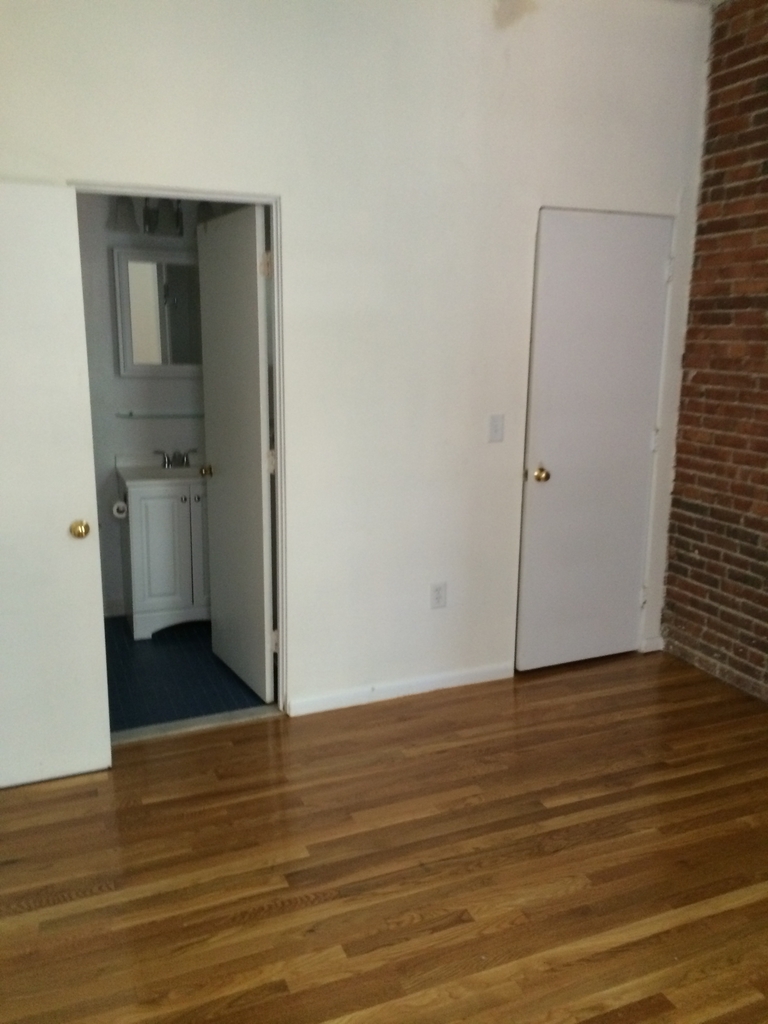 26 Cortes St. - Photo 4