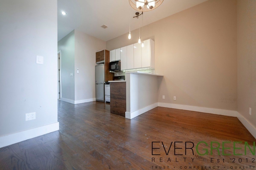 1033 Flushing Avenue - Photo 1