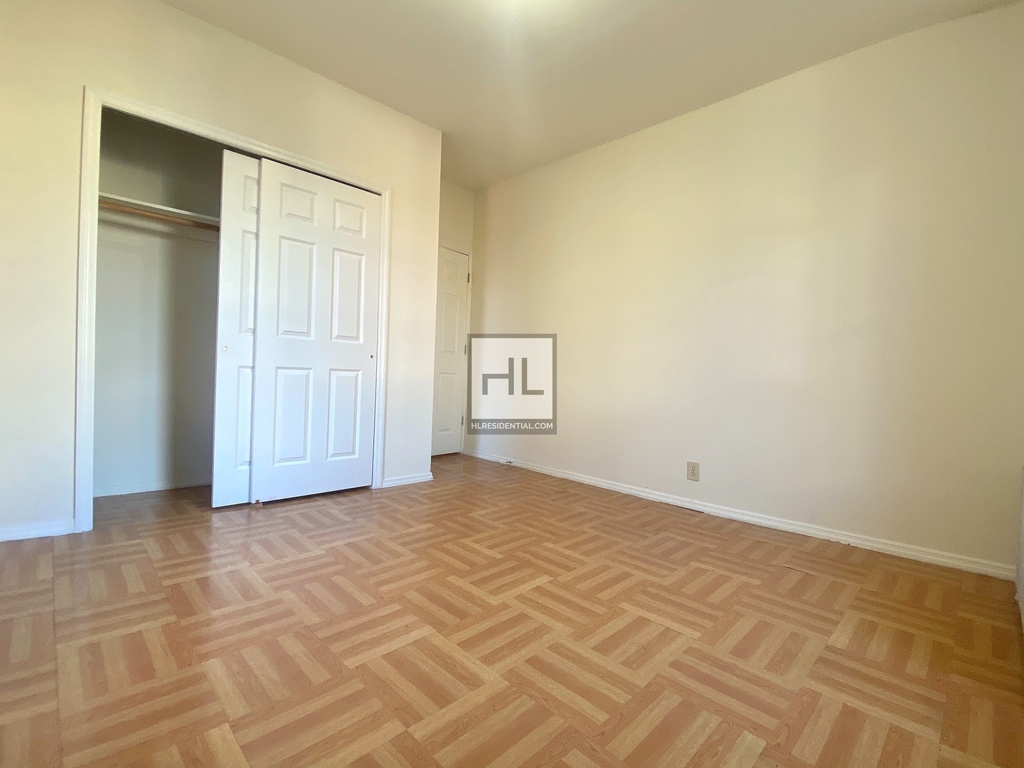 1366 East 3 Street - Photo 3