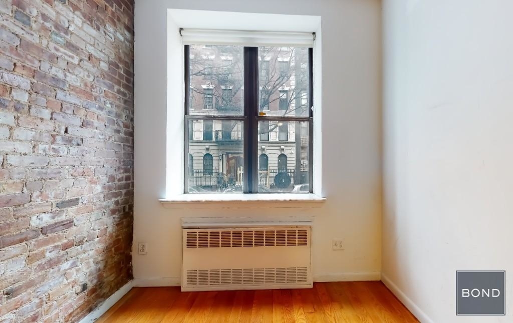 246 West 22 Street - Photo 0