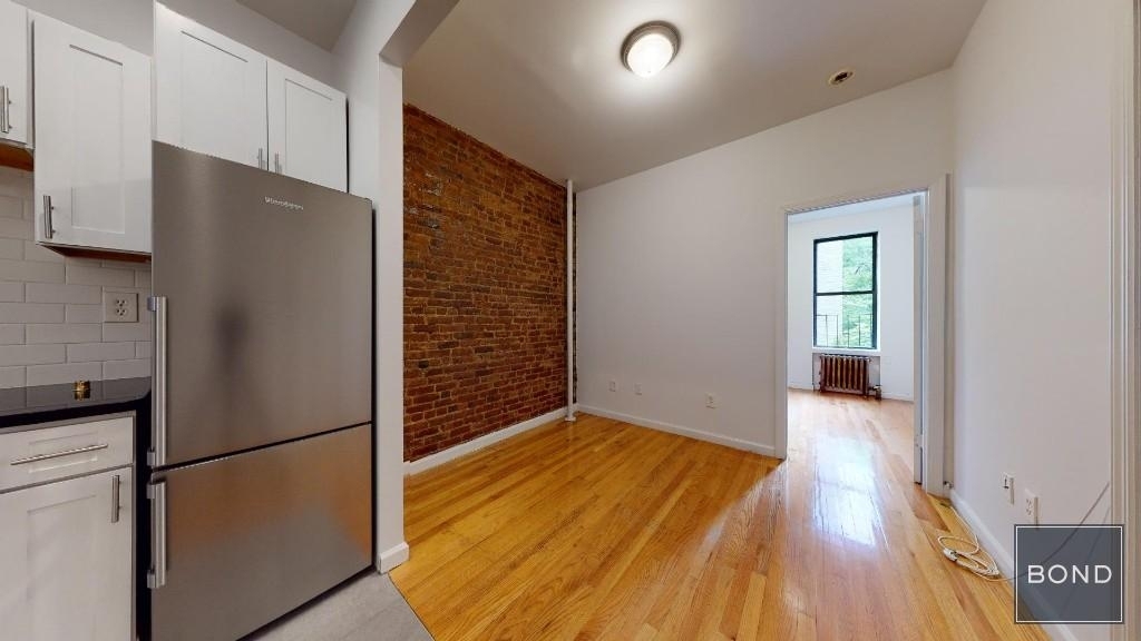 1731 Second Avenue - Photo 3