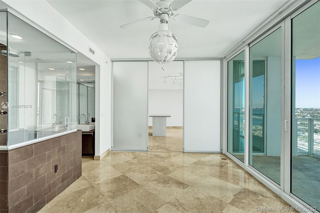 1040 Biscayne Blvd - Photo 16