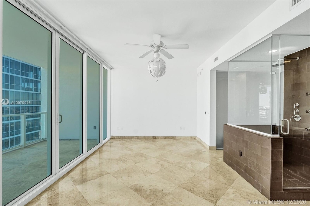 1040 Biscayne Blvd - Photo 13