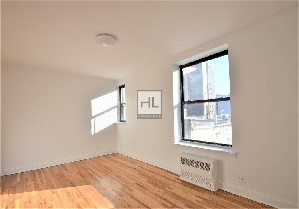 West 157 Street - Photo 7