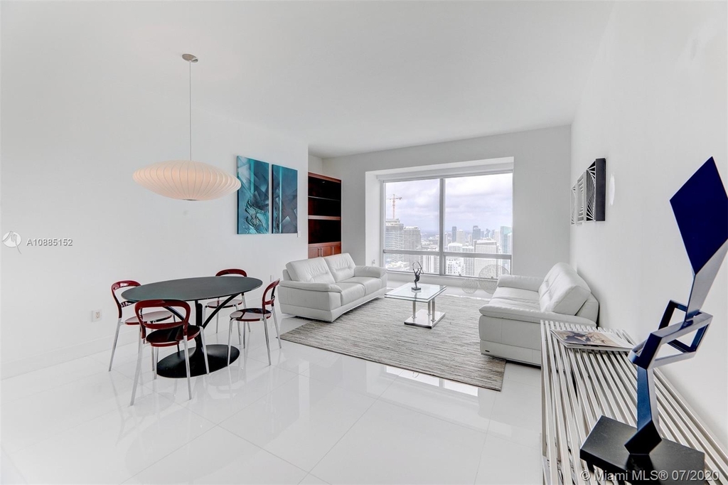 1425 Brickell Ave - Photo 4