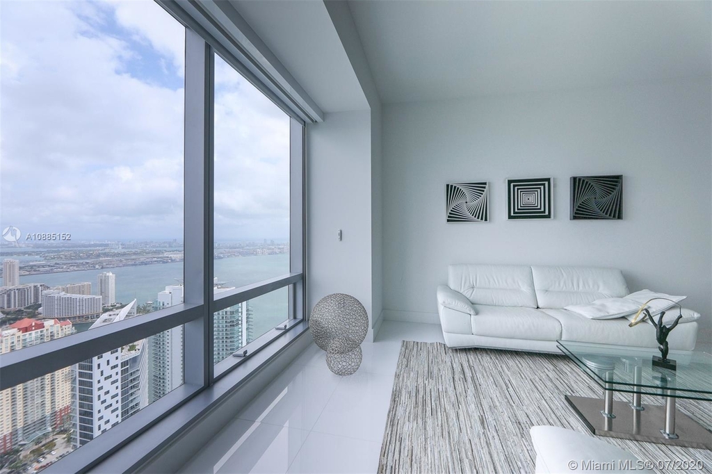 1425 Brickell Ave - Photo 9