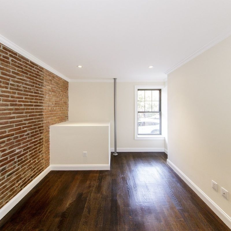 362 11th street - Photo 1