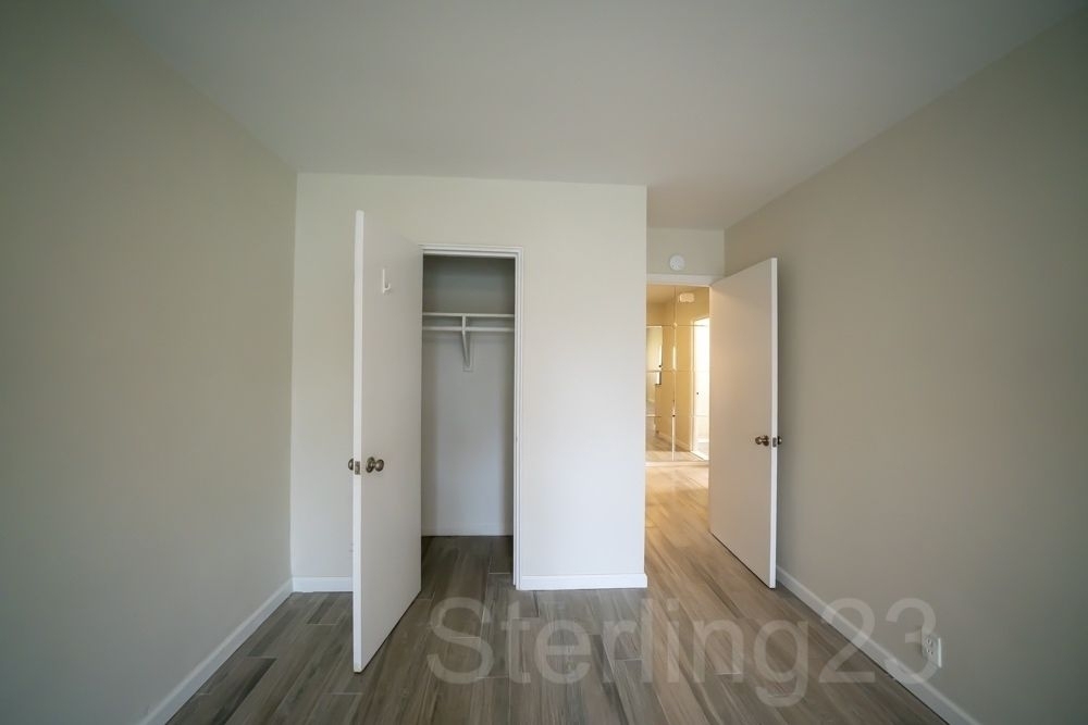 33-10 23rd Street - Photo 4