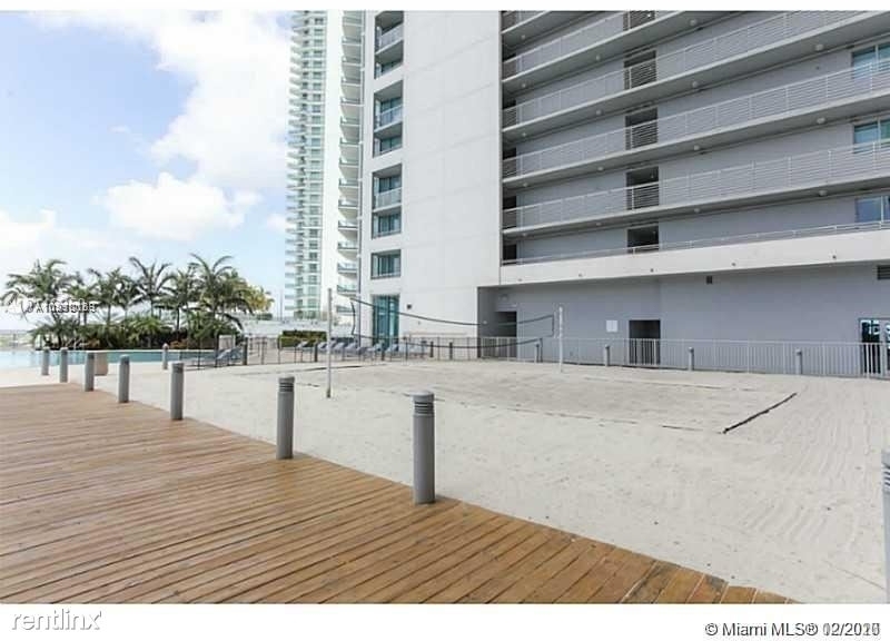 888 Biscayne Blvd 1010 - Photo 14