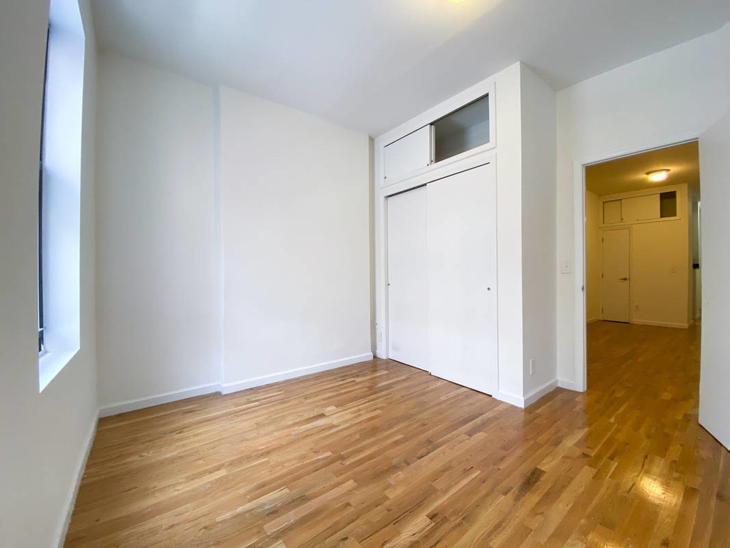 222 East 85th Street - Photo 4