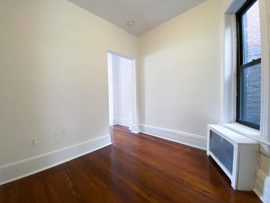 218 East 85th Street - Photo 2