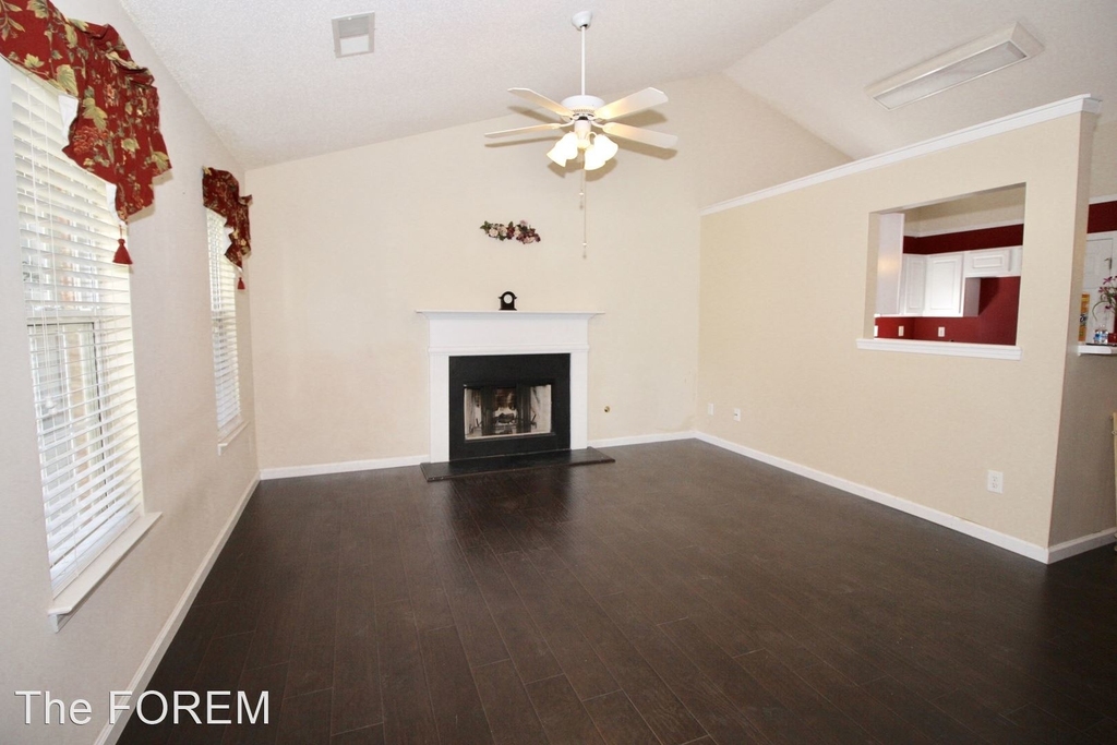 3271 Peach Court - Photo 1