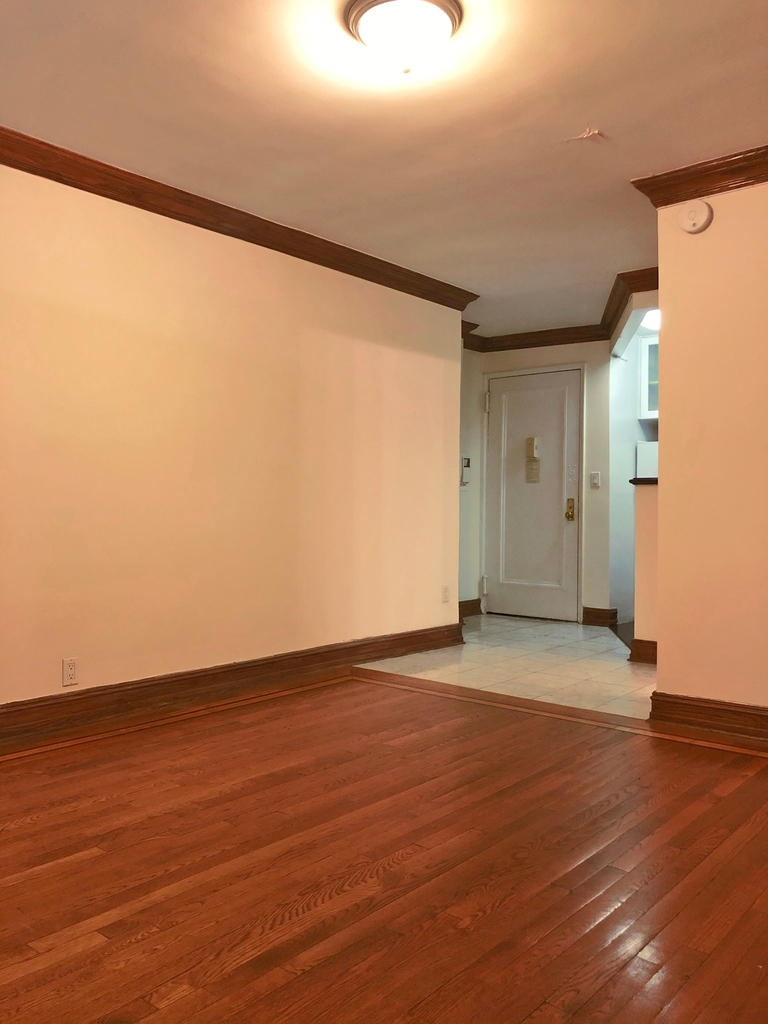 148 West 68th Street - Photo 6