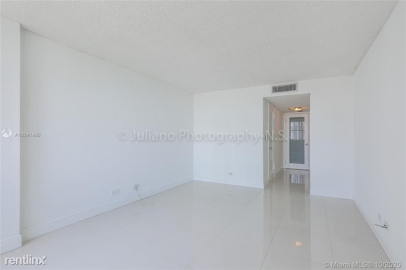 6039 Collins Ave 932 - Photo 17