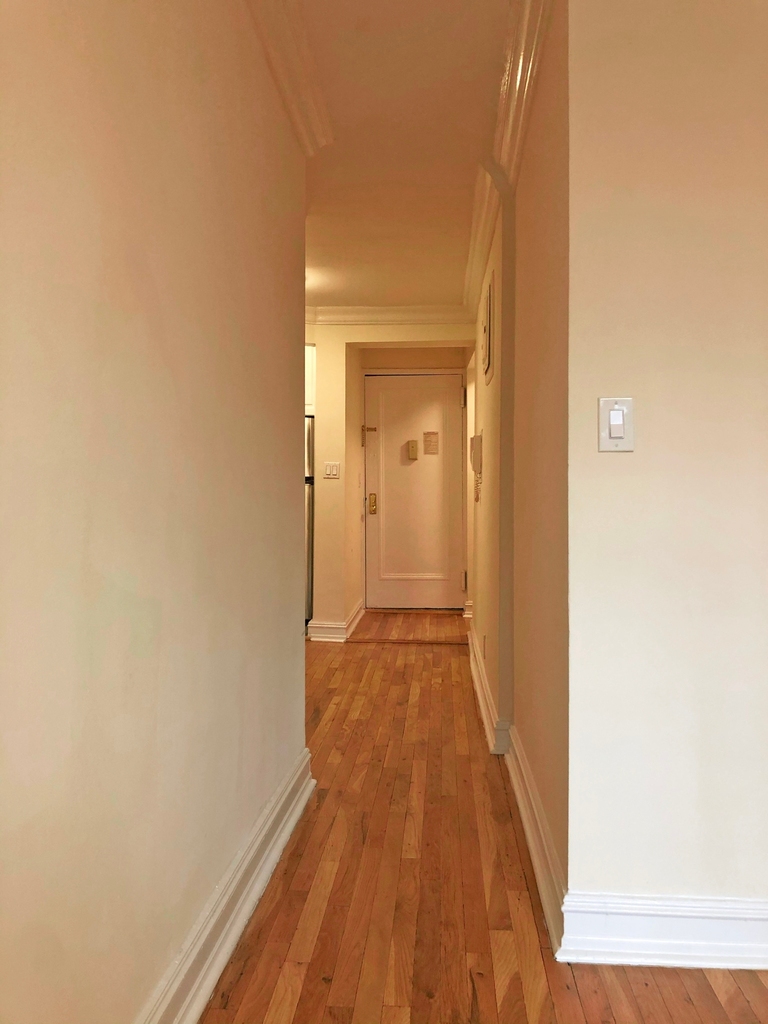 148 West 68th Street - Photo 11