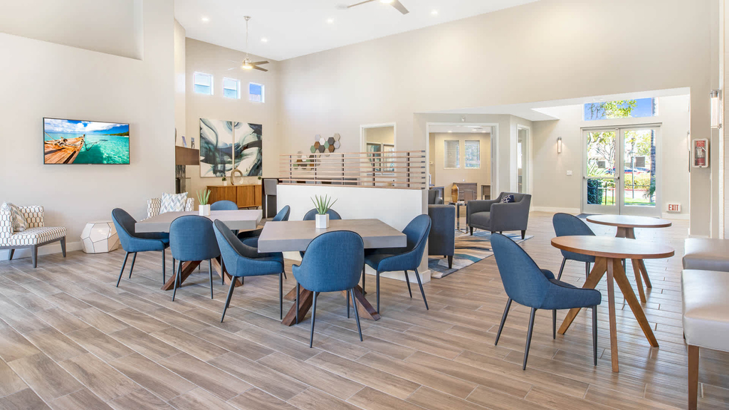 1005 N. Center Avenue - Photo 18