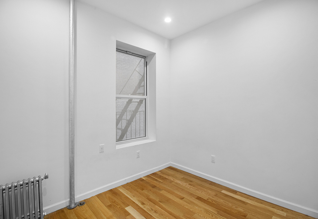 82 Wadsworth Avenue, New York, NY 10033 - Photo 4