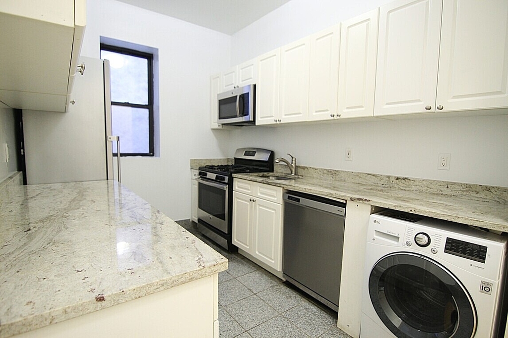 853 St Nicholas Avenue - Photo 1