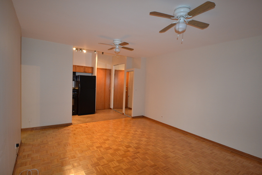 4180 North Marine Drive - Photo 3