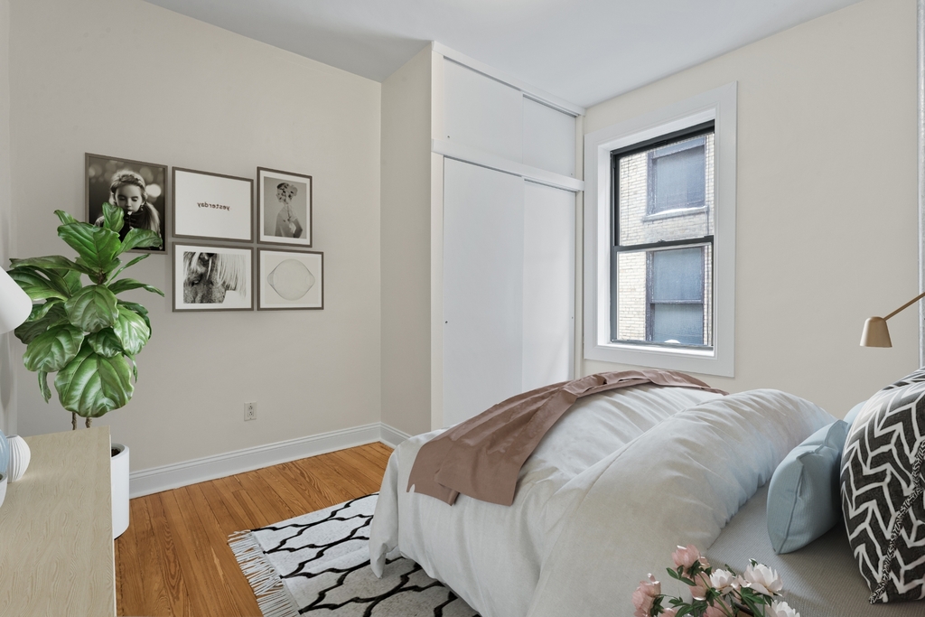 207 West 11th Street - Photo 3