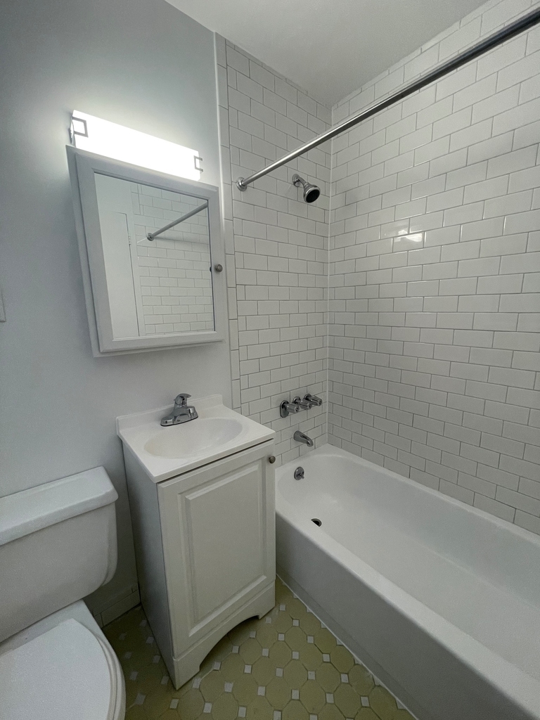 953 Amsterdam Avenue - Photo 7