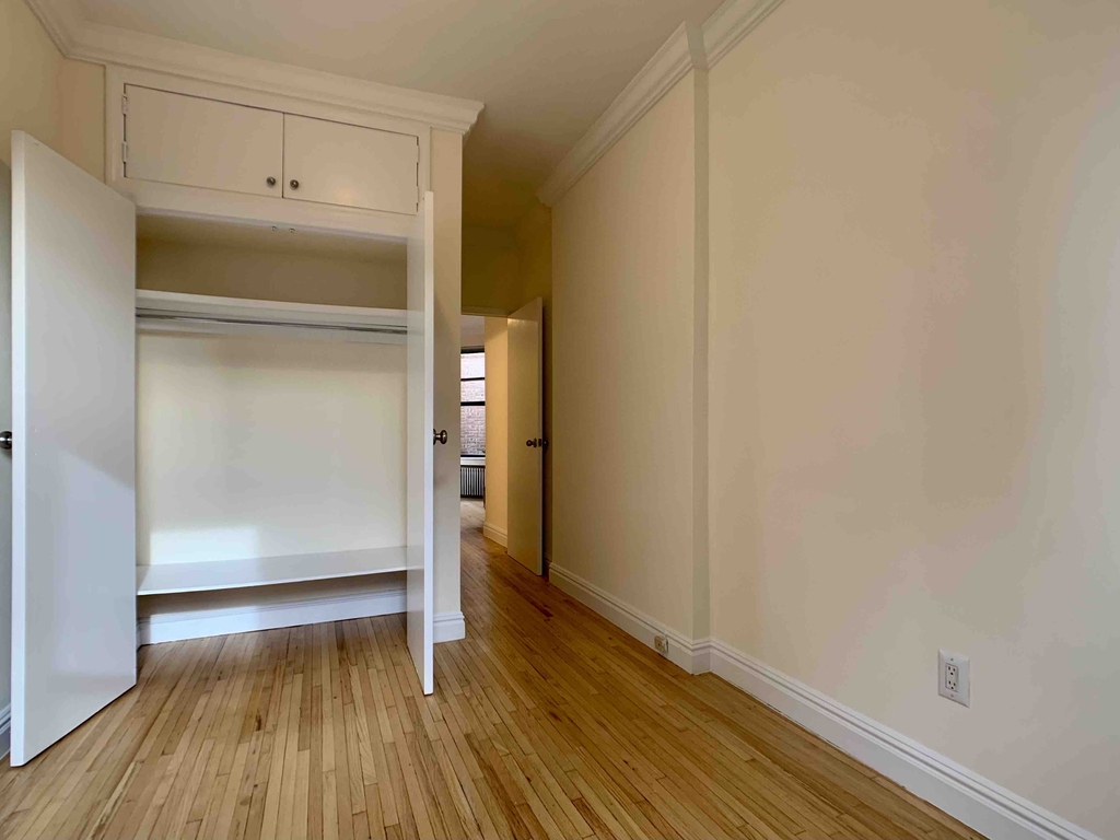 210 East 83rd Street - Photo 2