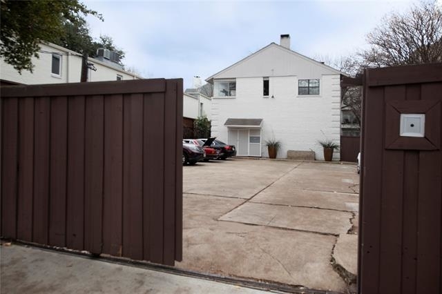 4110 Travis Street - Photo 17