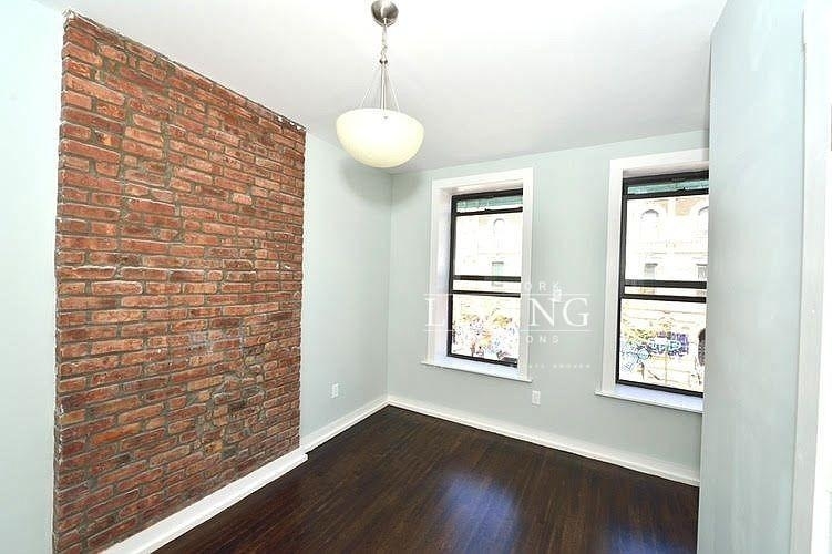 222 Pulaski Street - Photo 3