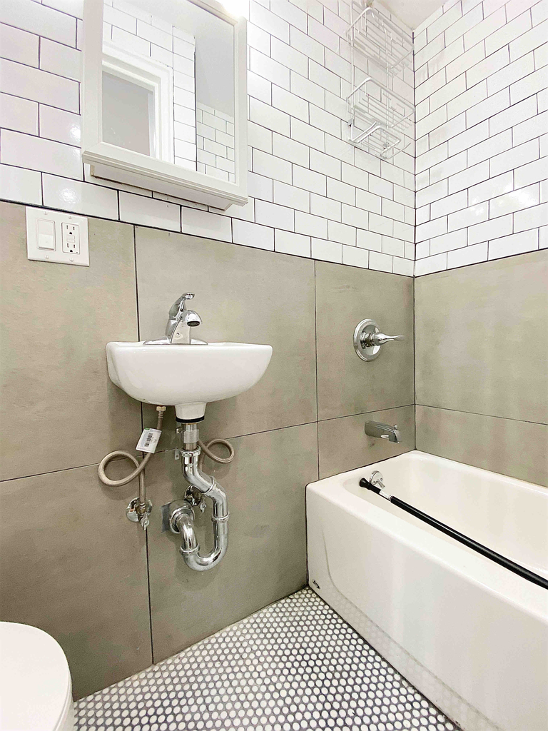 440 East 9th Street - Photo 8