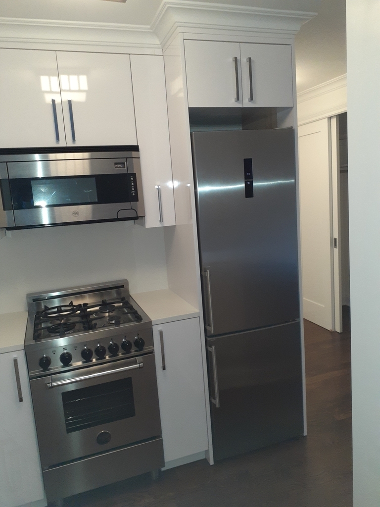 71 West 12th Street - Photo 4