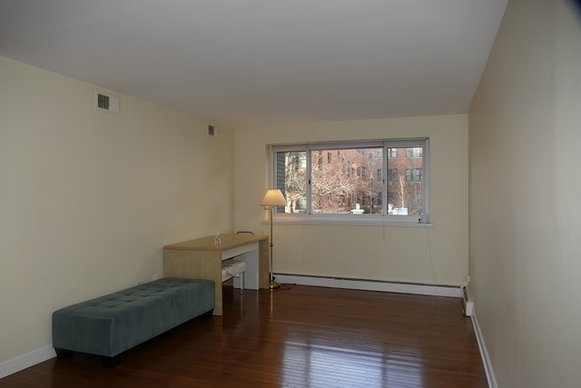 515 West Wrightwood Avenue - Photo 4