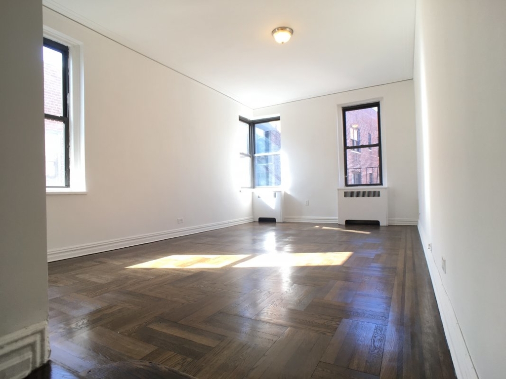 690 Ft Washington Avenue - Photo 4