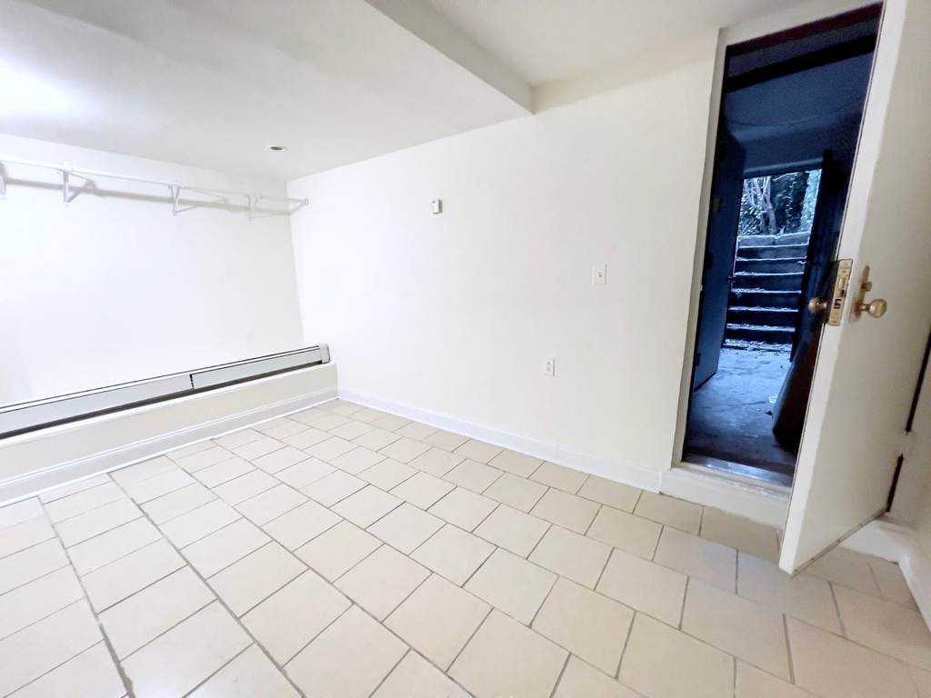 22nd St. Duplex 3BR/2BTH apartment in Gramercy - Photo 9