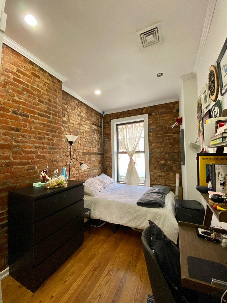 508 Lafayette Avenue - Photo 3