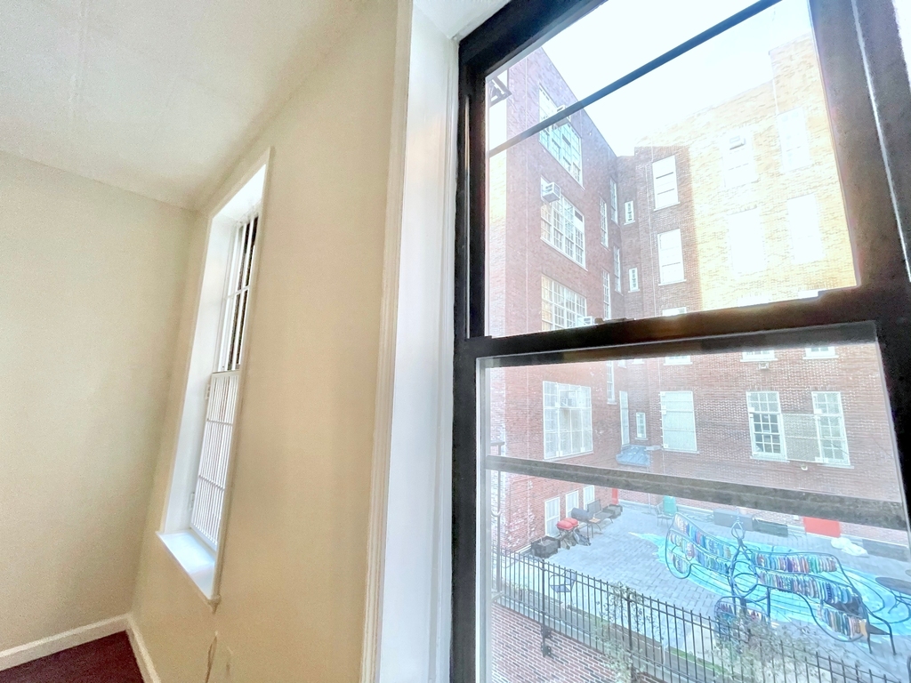 11TH Street. Bright 1BR apartment w/Laundry in unit, in the East Village - Photo 3