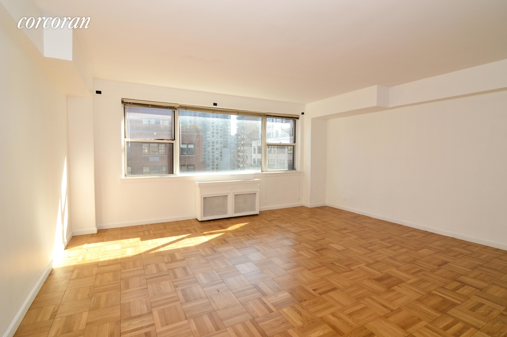 139 East 33rd Street - Photo 0