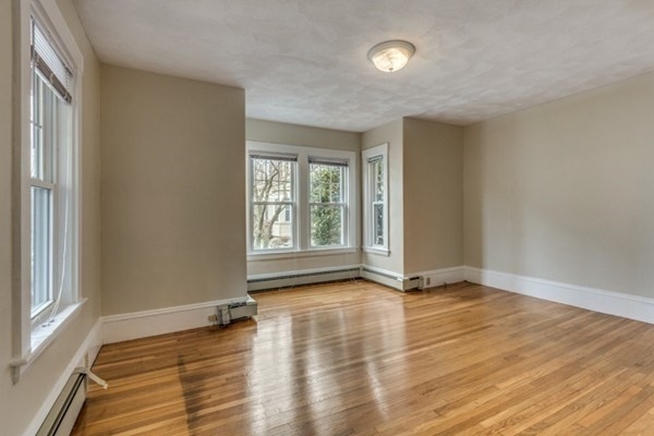 17 Forest St - Photo 5