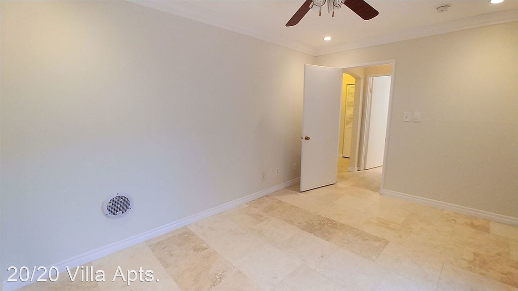 2020 N. Beachwood Dr. - Photo 15