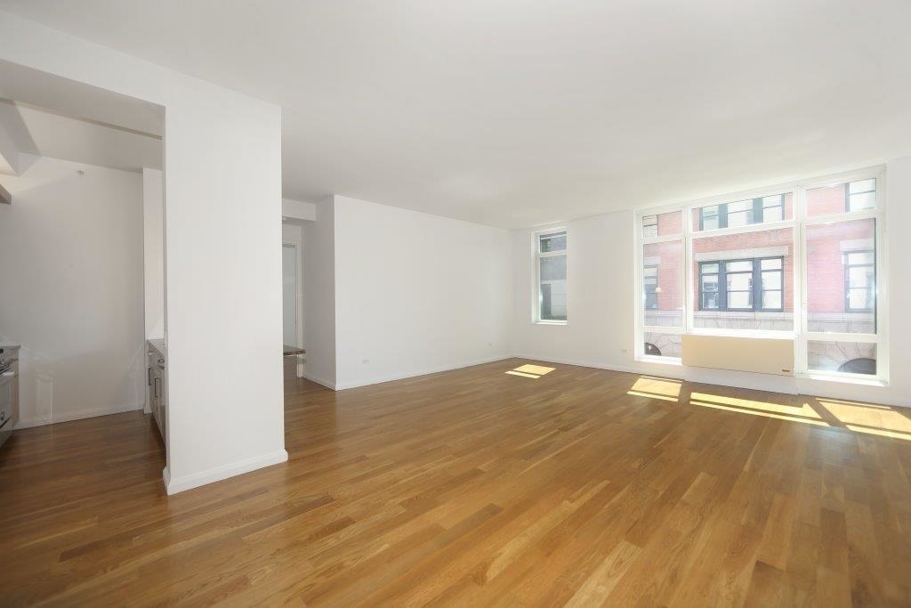 55 Thompson St - Photo 3