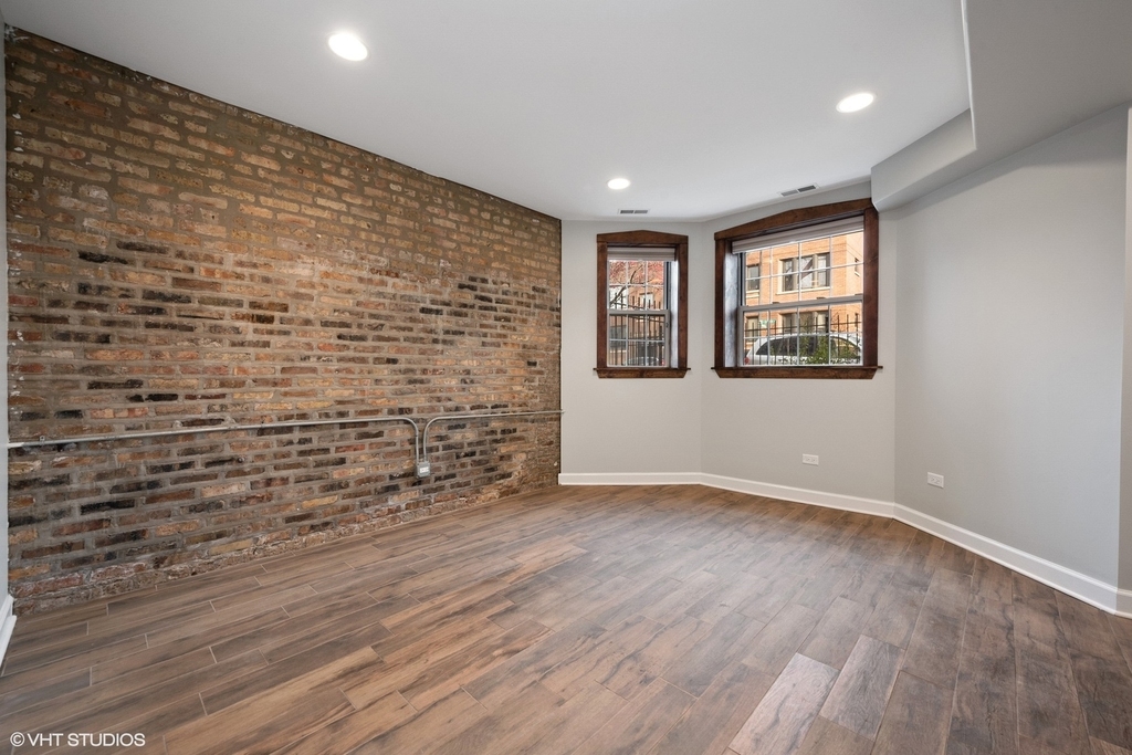 3428 North Damen Avenue - Photo 1