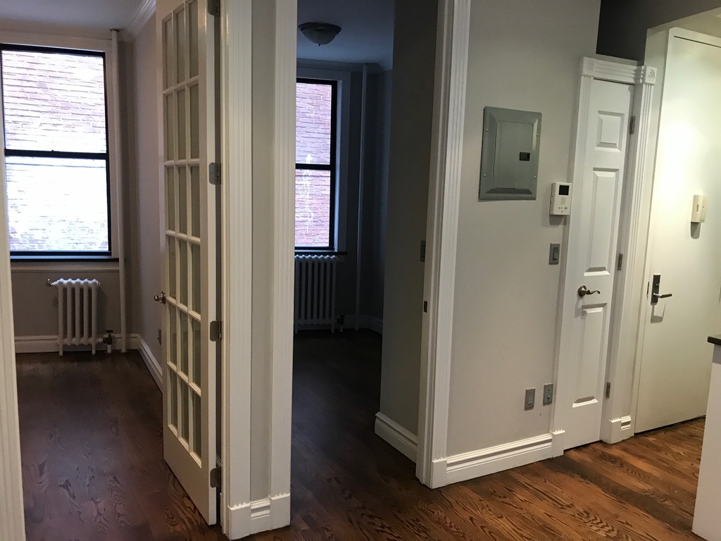 330 East 35th Street - Photo 10