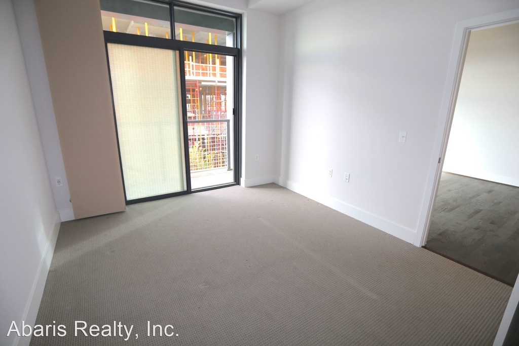 525 Water Street, Sw # 303 - Photo 31